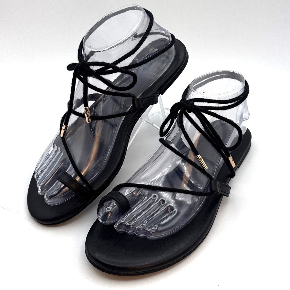 Universal Thread Womens Black Lace Up Gladiator Toe Loop Flat Sandals Size 7